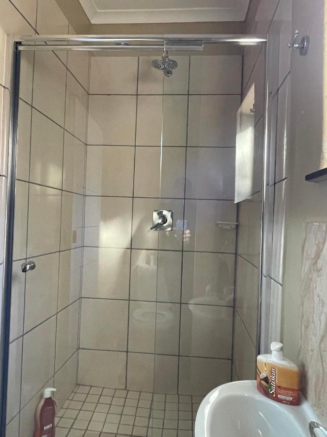 4 On Sirius Hotell Polokwane Exteriör bild