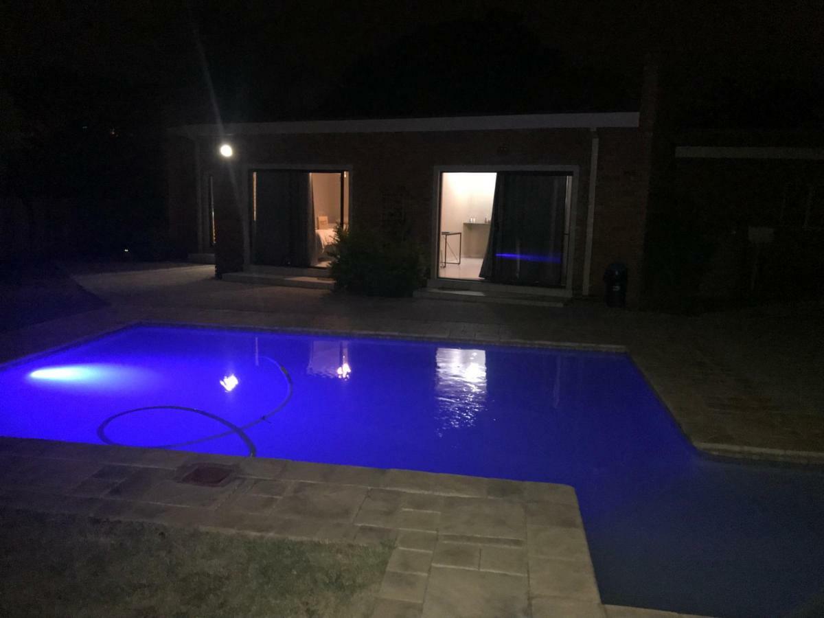 4 On Sirius Hotell Polokwane Exteriör bild