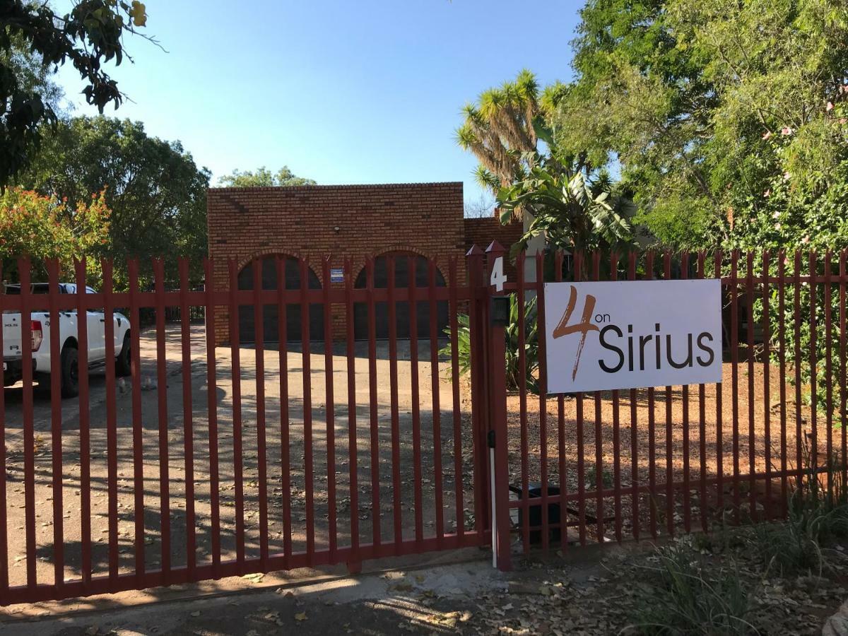 4 On Sirius Hotell Polokwane Exteriör bild